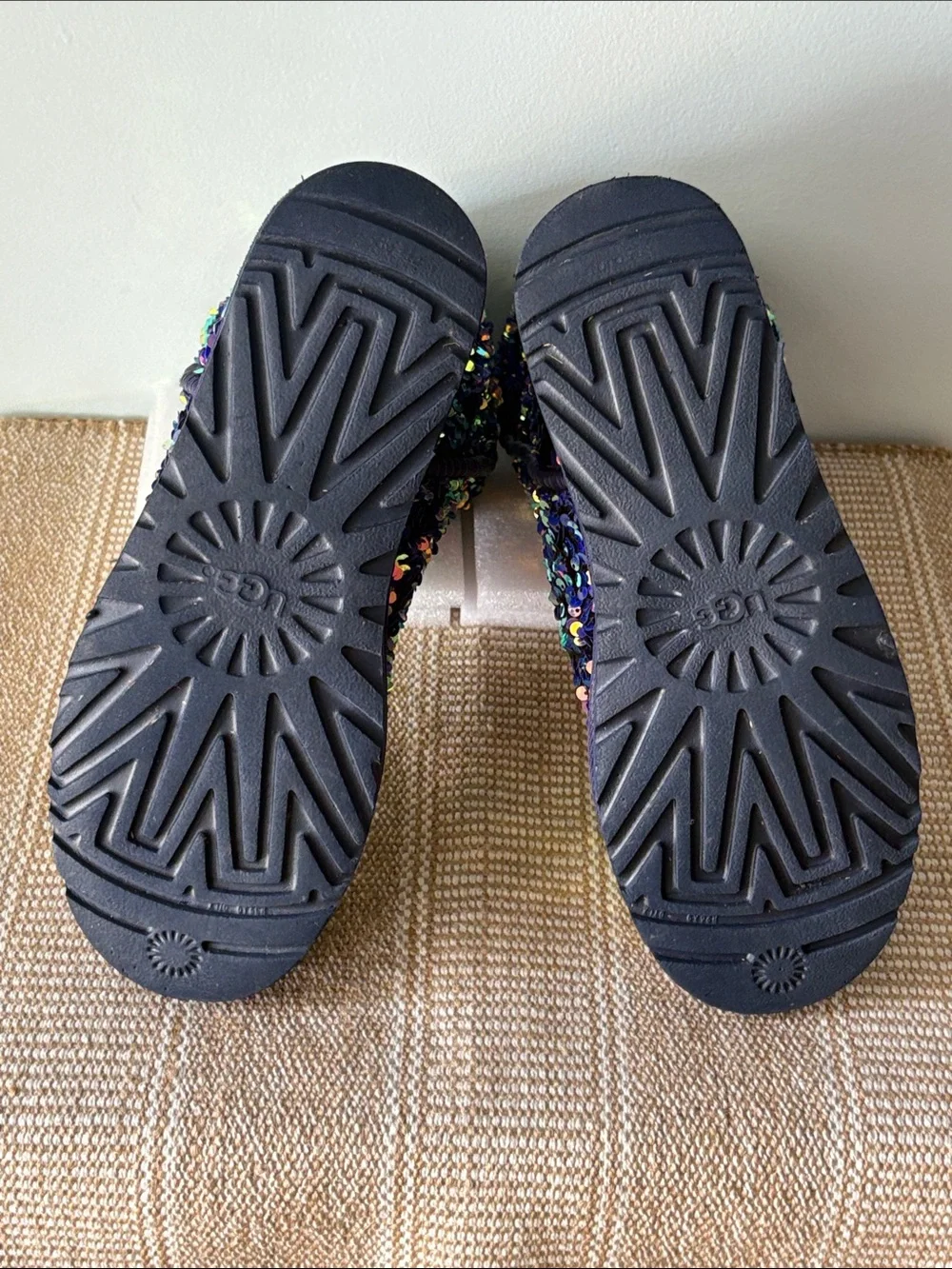 UGG Classic Short Stellar Jewel Violet Sequined Shearling Lined Booties. Size-9